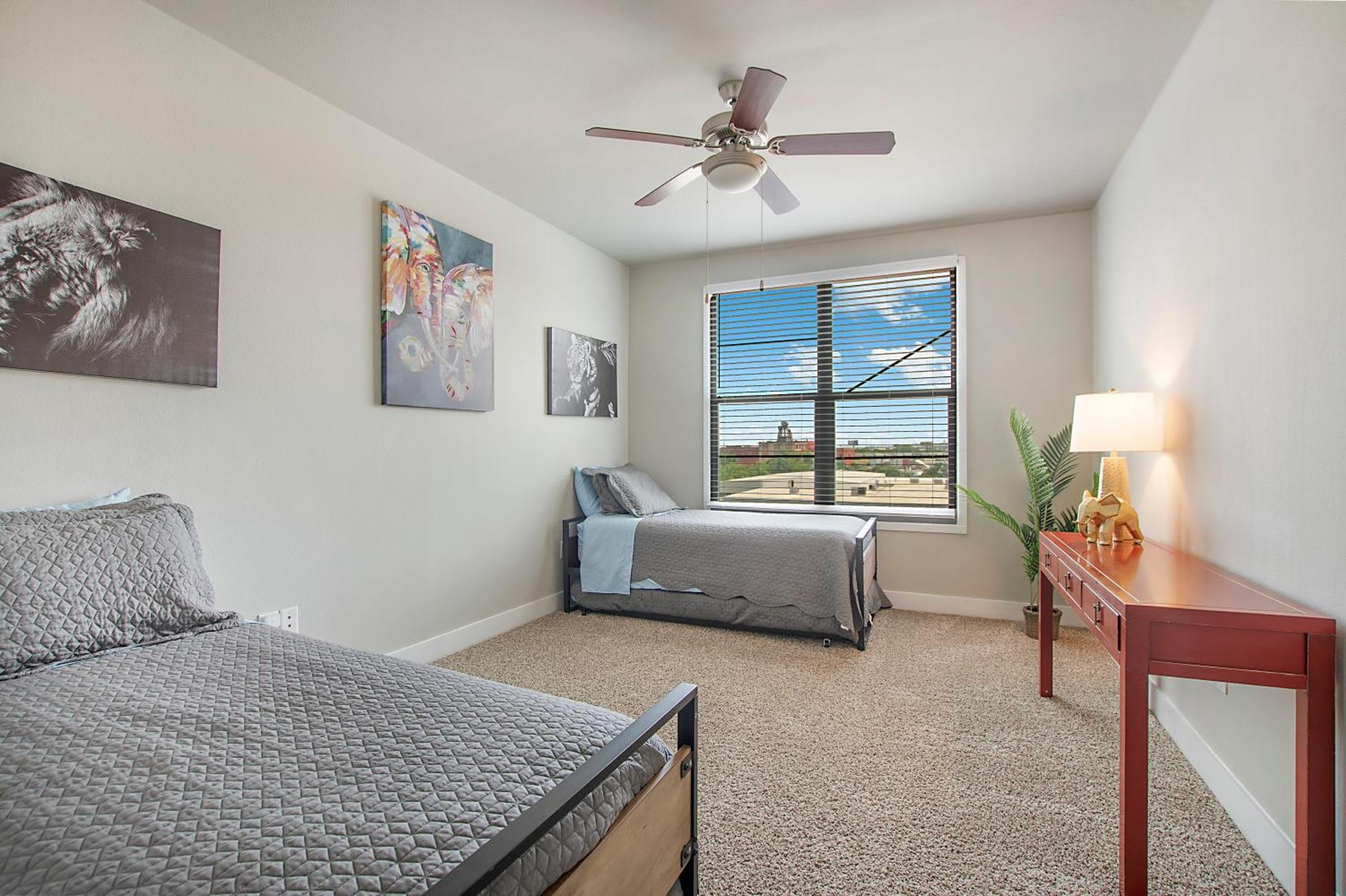 Cowboy Live, Laugh, & Loft Fort Worth 2 Bedroom Loft Downtown Buitenkant foto