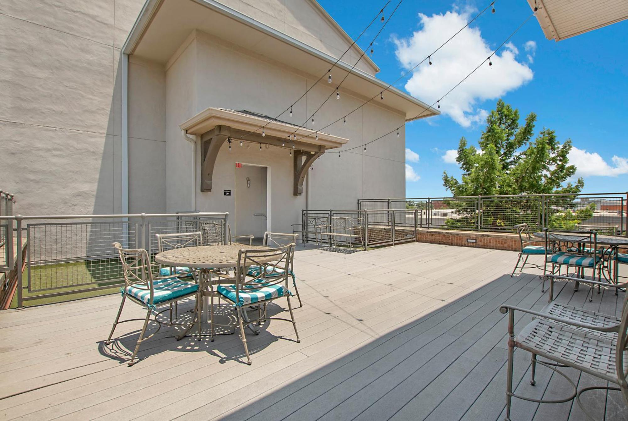 Cowboy Live, Laugh, & Loft Fort Worth 2 Bedroom Loft Downtown Buitenkant foto